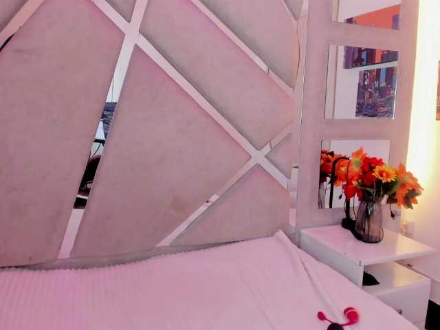 VeronicaCream live cam on BongaCams