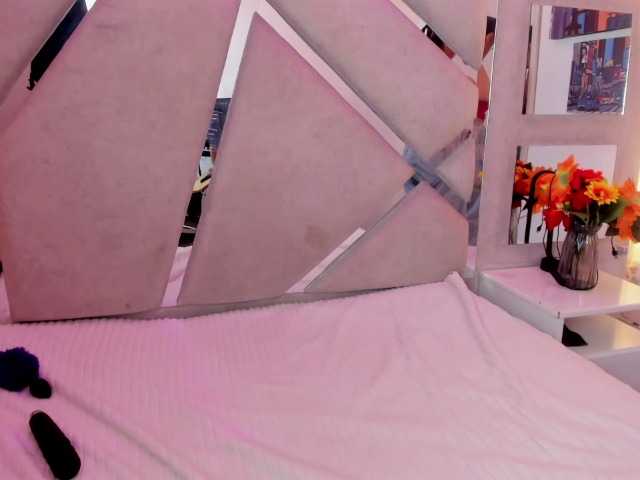 VeronicaCream live cam on BongaCams