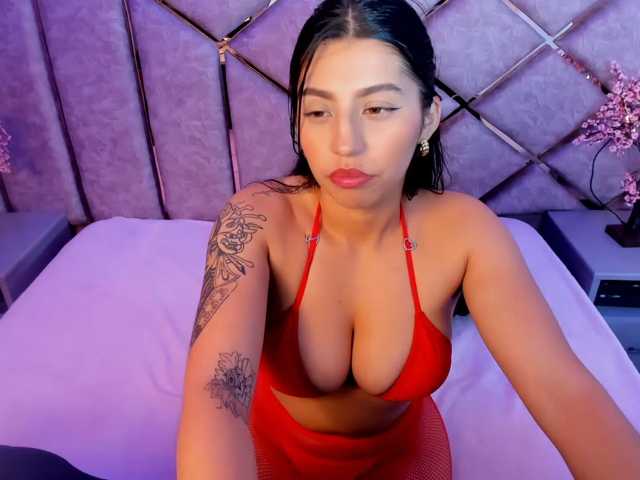 VeronicaCream live cam on BongaCams