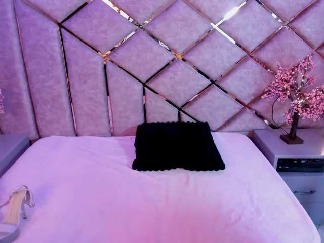 VeronicaCream live cam on BongaCams