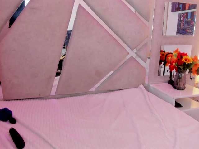 VeronicaCream live cam on BongaCams