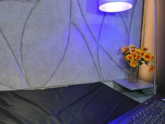 VeronicaCream live webcam show