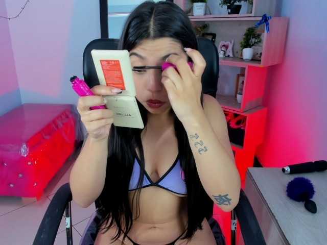 VeronicaCream live cam on BongaCams