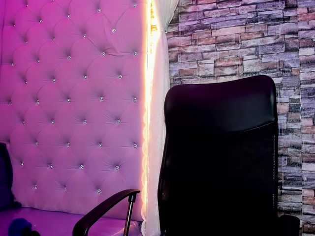 VeronicaCream live cam on BongaCams