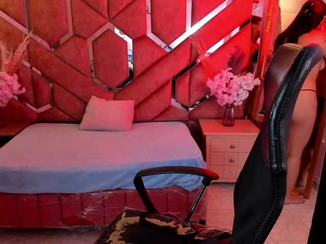 VeronicaCream live cam on BongaCams