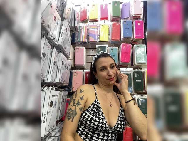 RousseHills live webcam show
