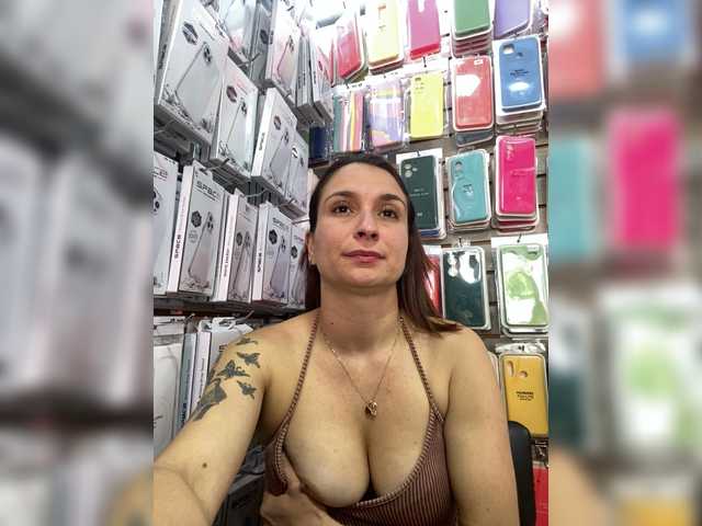 RousseHills live webcam show
