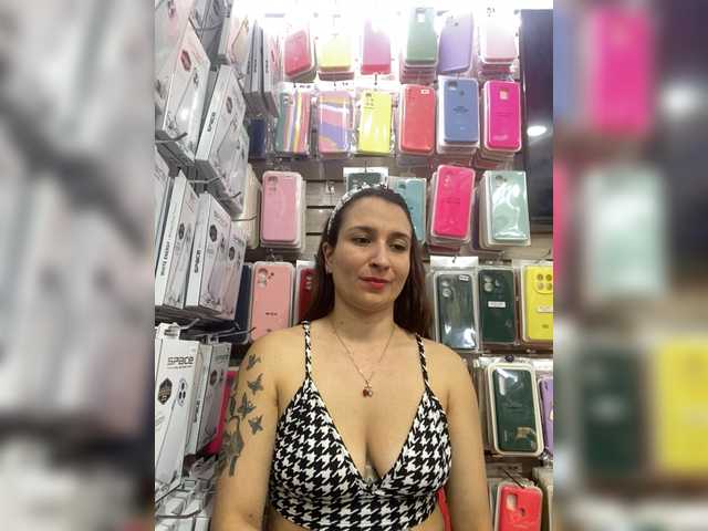 RousseHills live webcam show