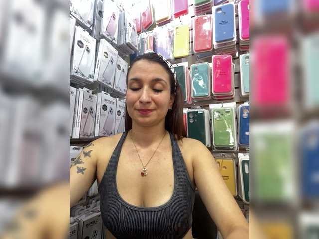 RousseHills live webcam show
