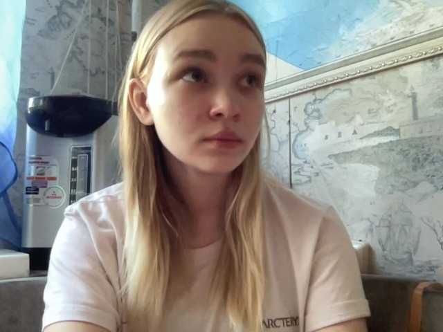 HerminiaLanting live cam on BongaCams