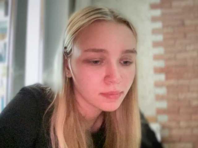 HerminiaLanting live cam on BongaCams