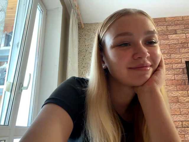 HerminiaLanting live cam on BongaCams