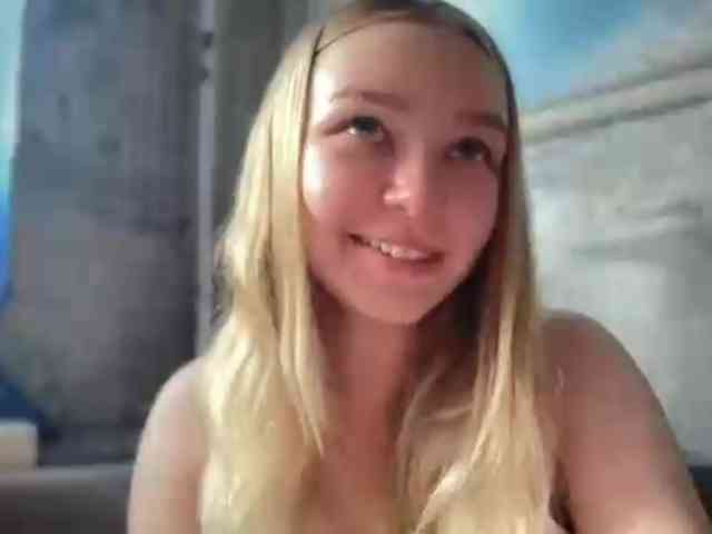 Herminialanting's cam show statistics and live stream