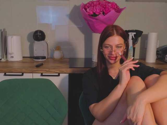 Lizattt live cam on BongaCams