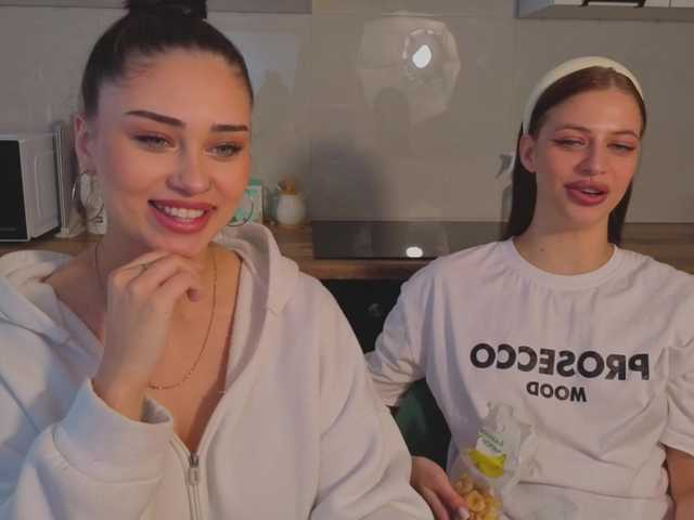 Lizattt live cam on BongaCams