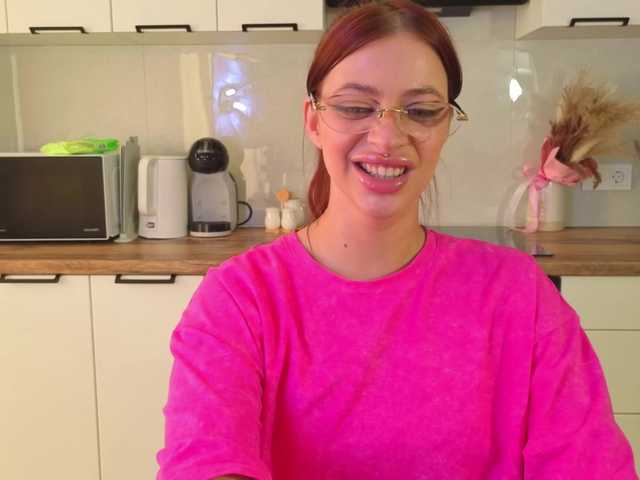 Lizattt live cam on BongaCams