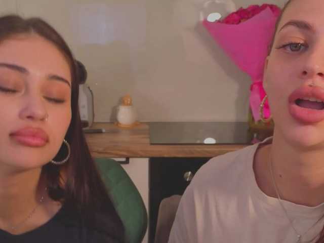 Lizattt live webcam show