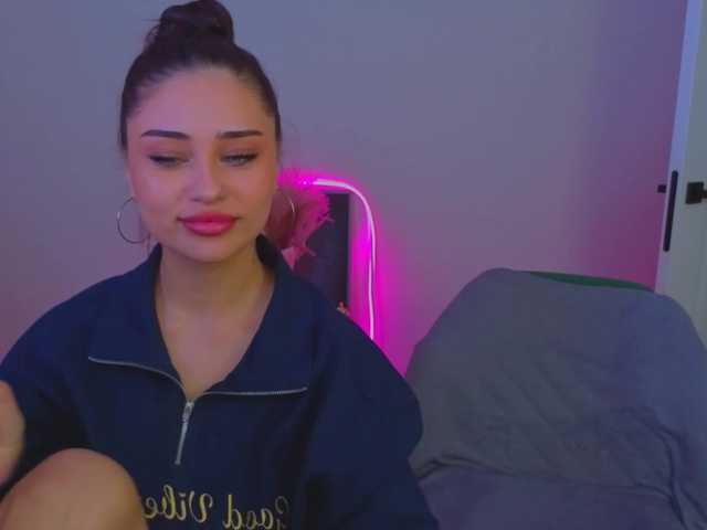 Lizattt live cam on BongaCams