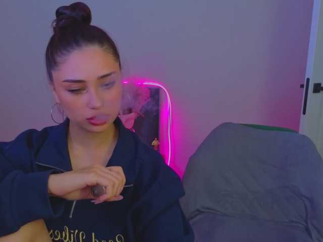 Lizattt live cam on BongaCams