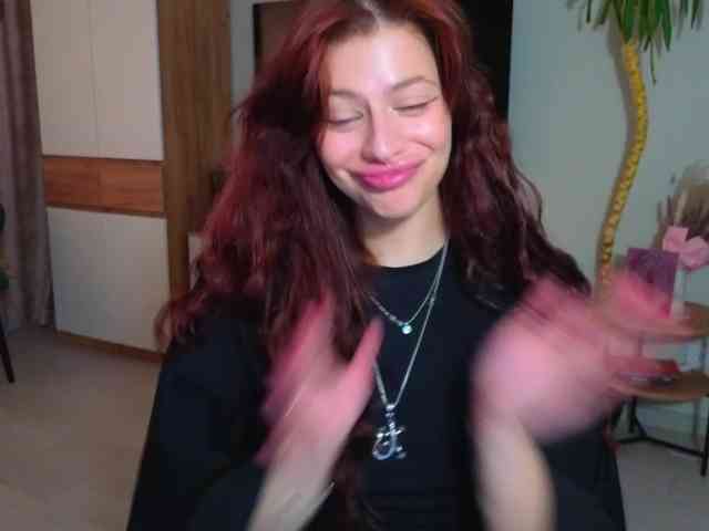 Elizabell_Rouge webcam
