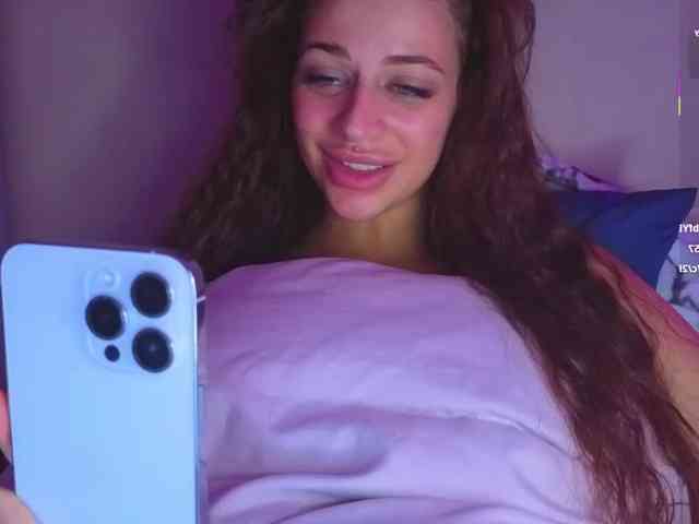 Elizabell_Rouge webcam