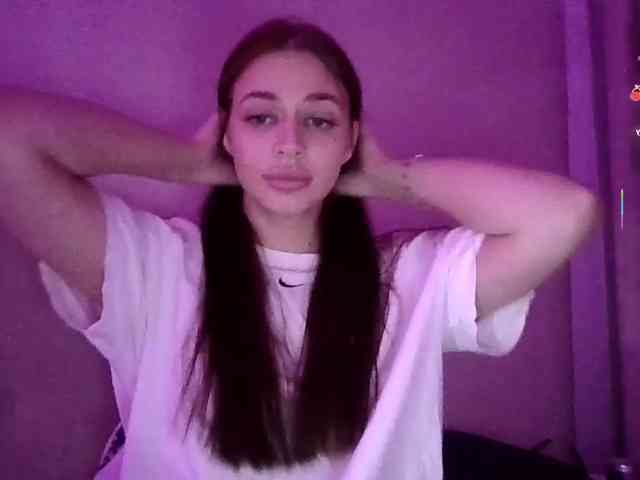 Elizabell_Rouge webcam