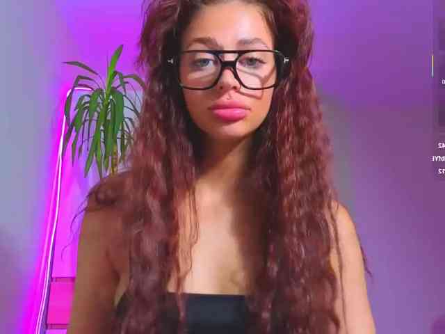 Elizabell_Rouge webcam