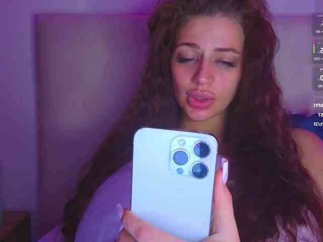 Elizabell_Rouge webcam