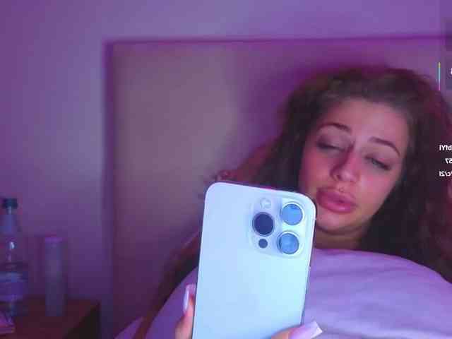 Elizabell_Rouge webcam