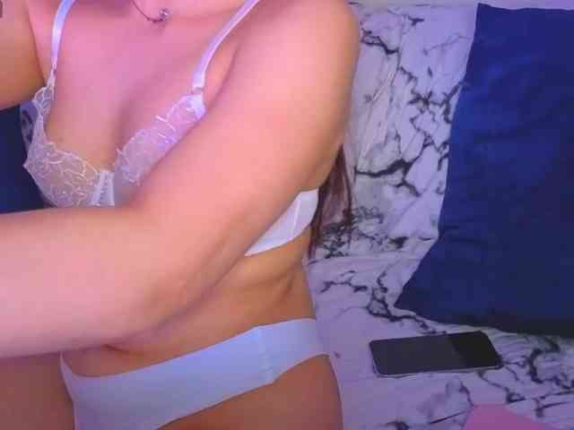 Elizabell_Rouge webcam