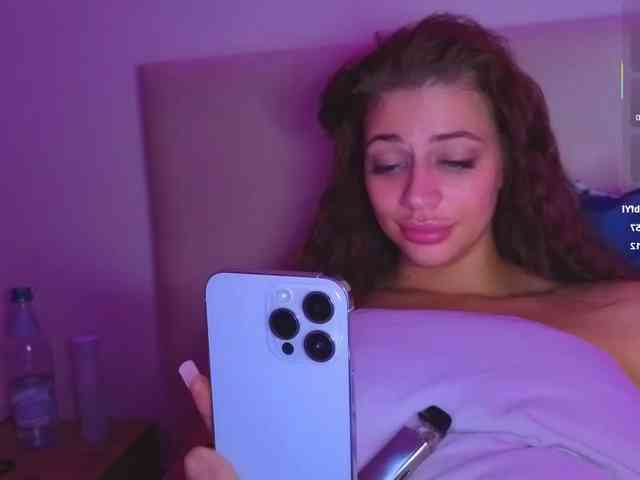 Elizabell_Rouge webcam
