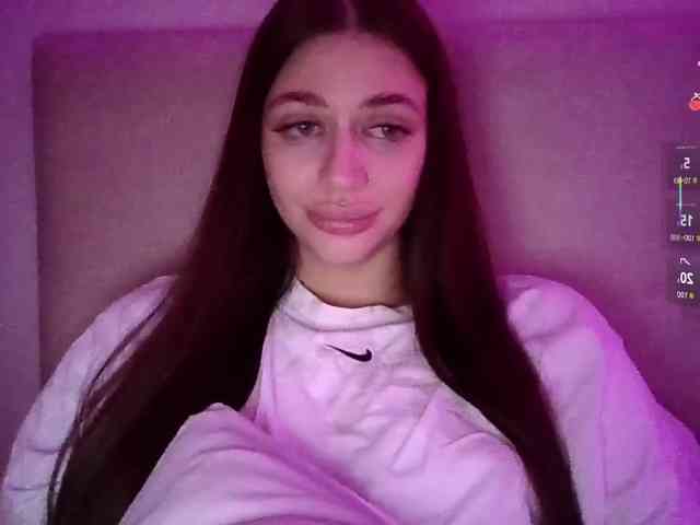 Elizabell_Rouge webcam