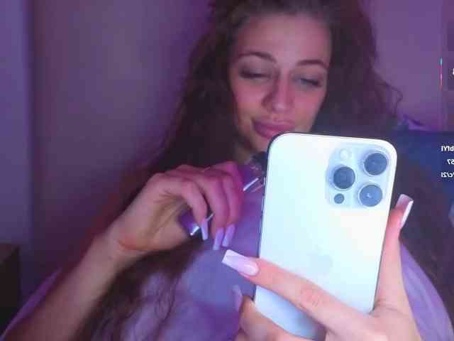 Elizabell_Rouge webcam