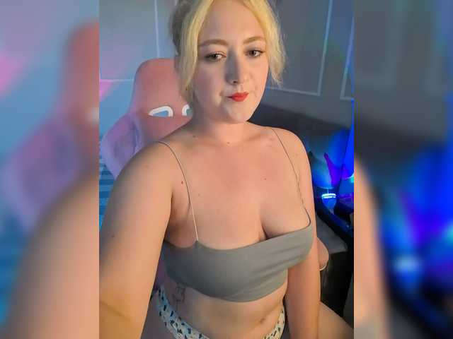 Katya-Sandra live cam on BongaCams