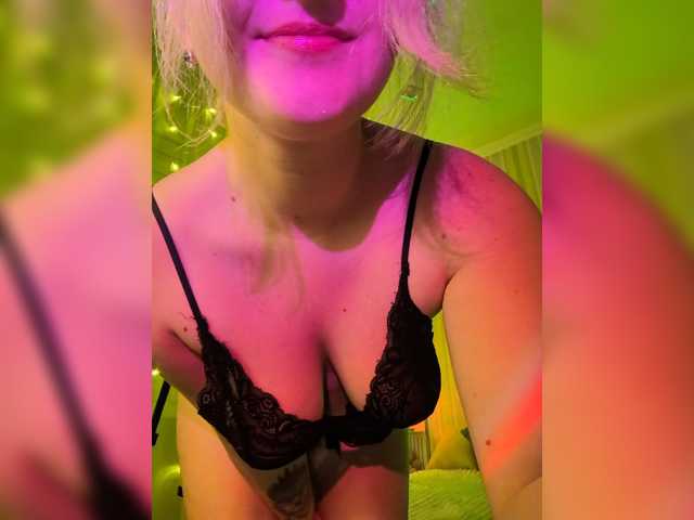 Katya-Sandra live cam on BongaCams