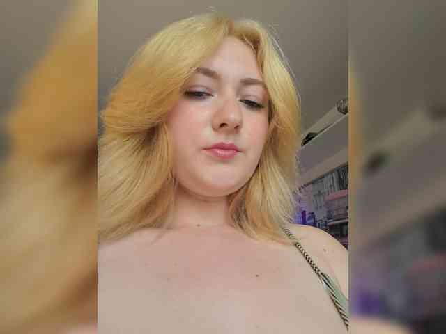 Model: KisMyKat