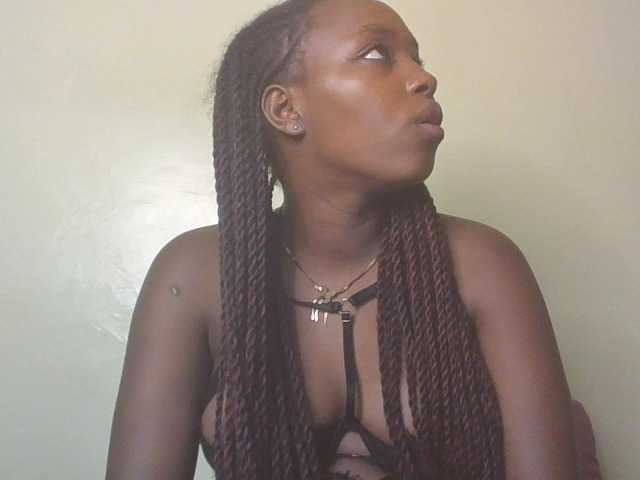 Sexykitty4's BongaCams show and profile