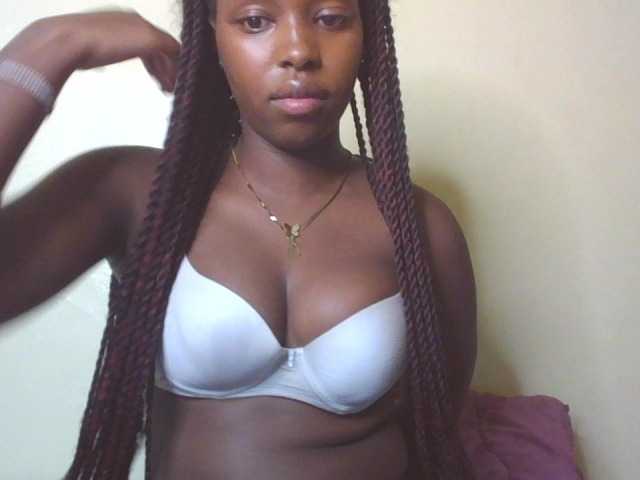 Sexykitty4's BongaCams show and profile