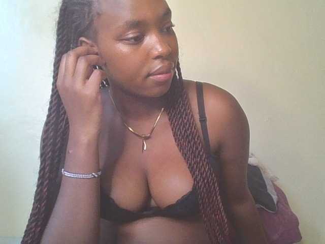 Sexykitty4's BongaCams show and profile