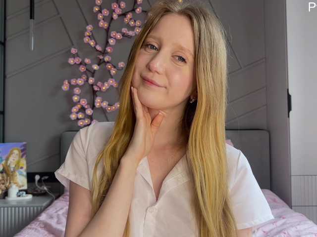  MiraJuicyJune chat room