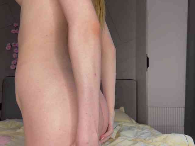 MiraJuicyJune Live Webcam on BongaCams