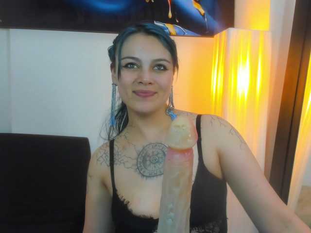 Adelaindiamond live webcam show