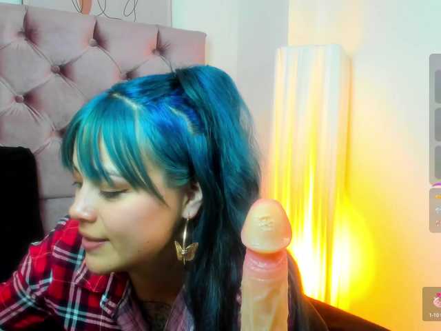 Adelaindiamond live cam on BongaCams