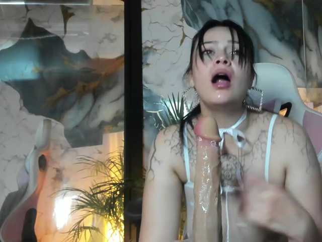 Adelaindiamond live cam on BongaCams