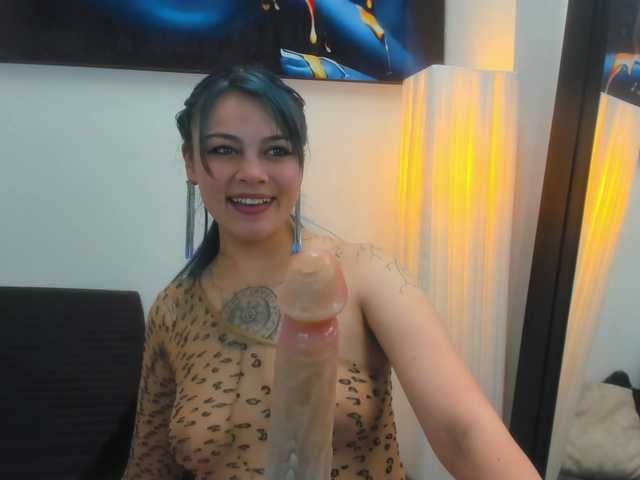 Adelaindiamond live webcam show