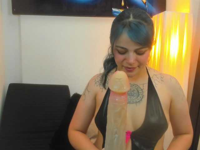 Adelaindiamond live webcam show