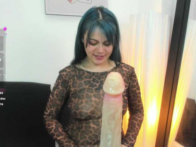 Adelaindiamond live cam on BongaCams