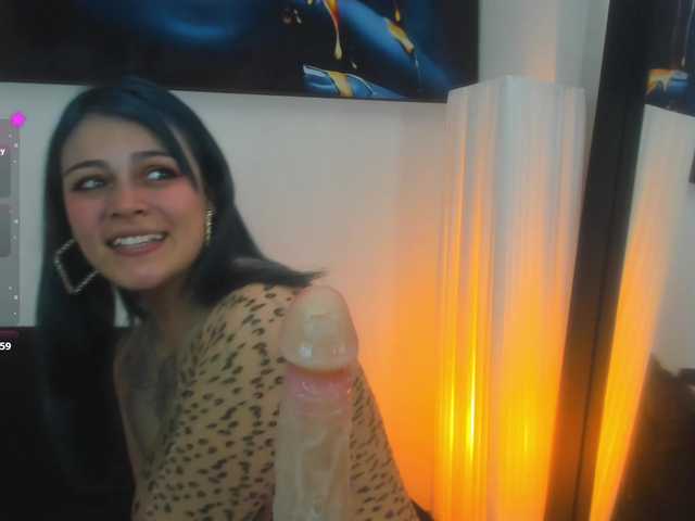 Adelaindiamond live cam on BongaCams