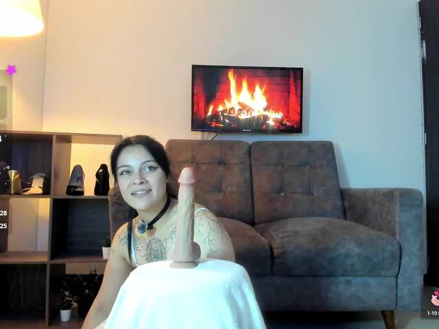 Adelaindiamond live cam on BongaCams
