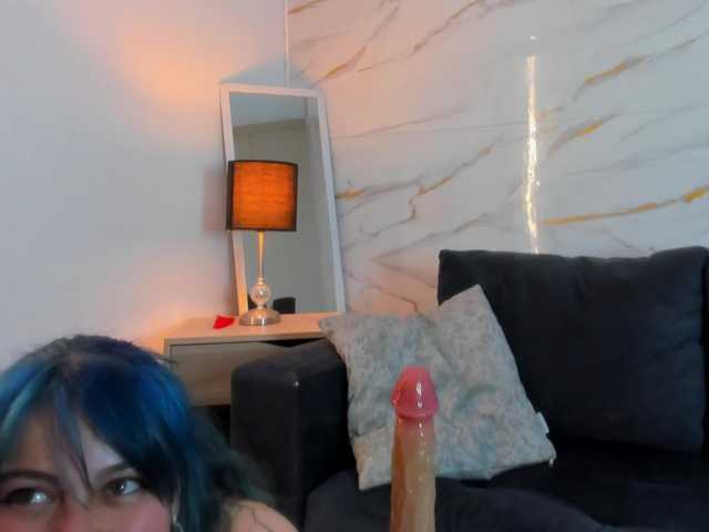 Adelaindiamond live cam on BongaCams